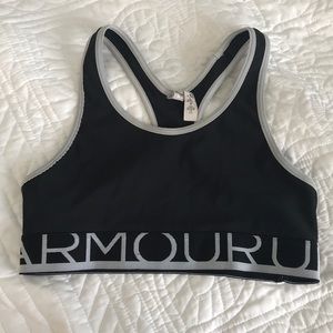 Under Armour Girls Sports Bra